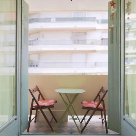 Coquelicots Apartment *